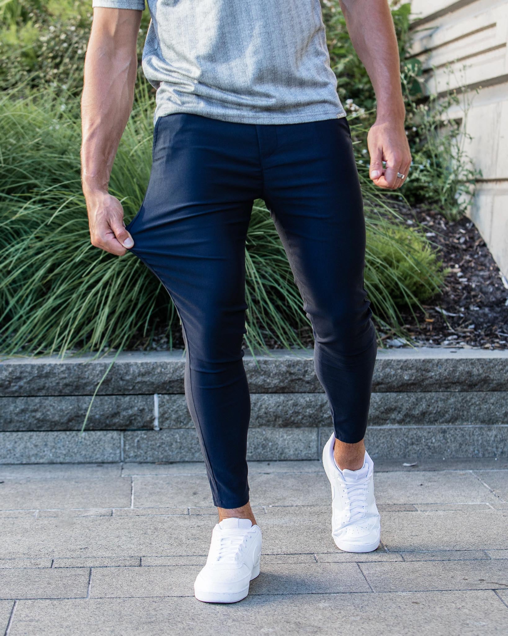 Pantalon chino bleu marine à coupe slim