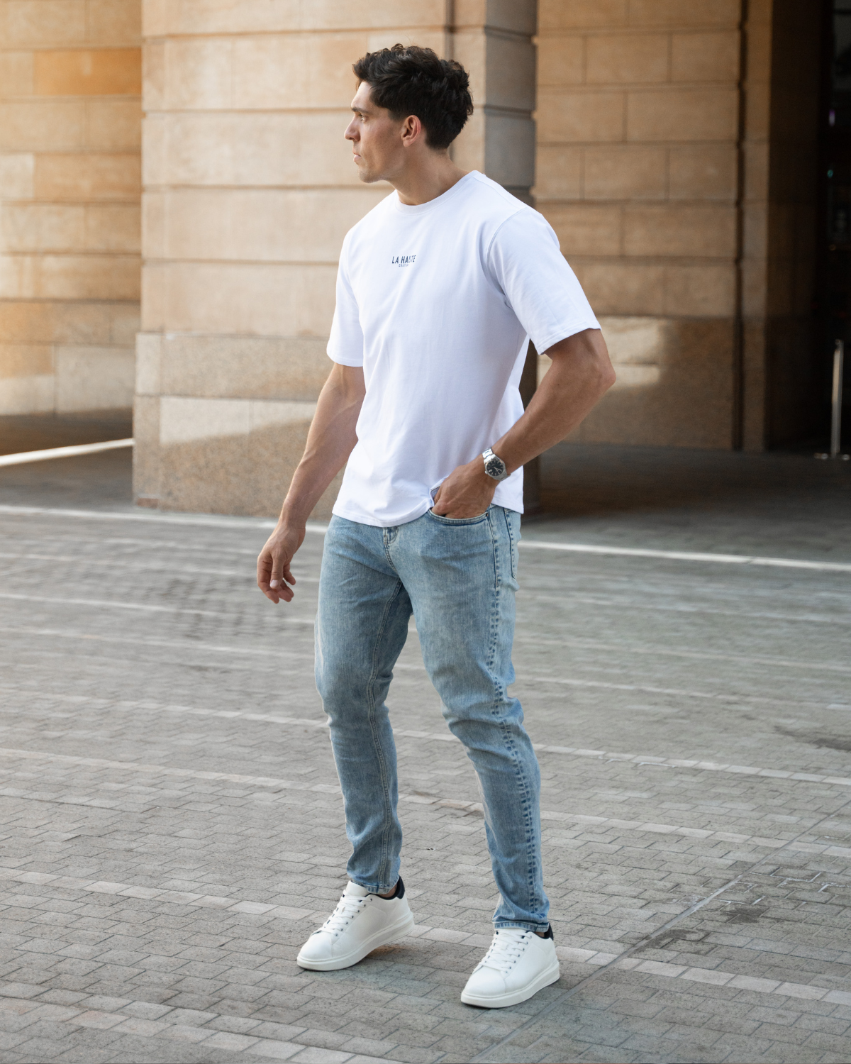 Jean à coupe slim bleu vintage intemporel