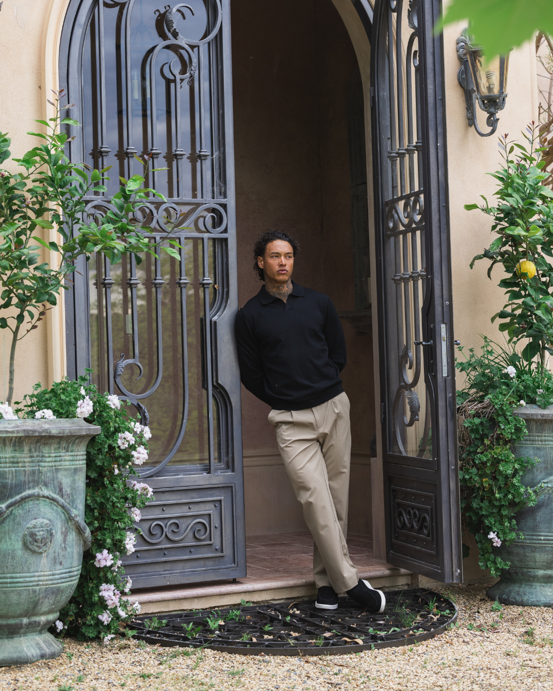 Pantalon ample à plis couleur sable