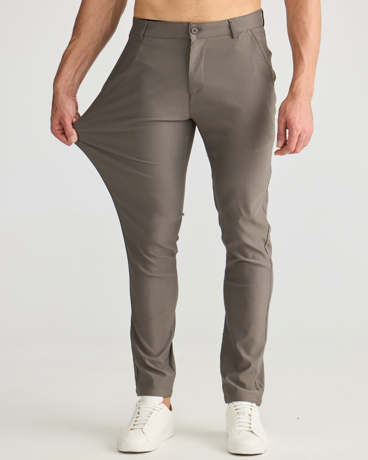 Chinos taupe à coupe slim