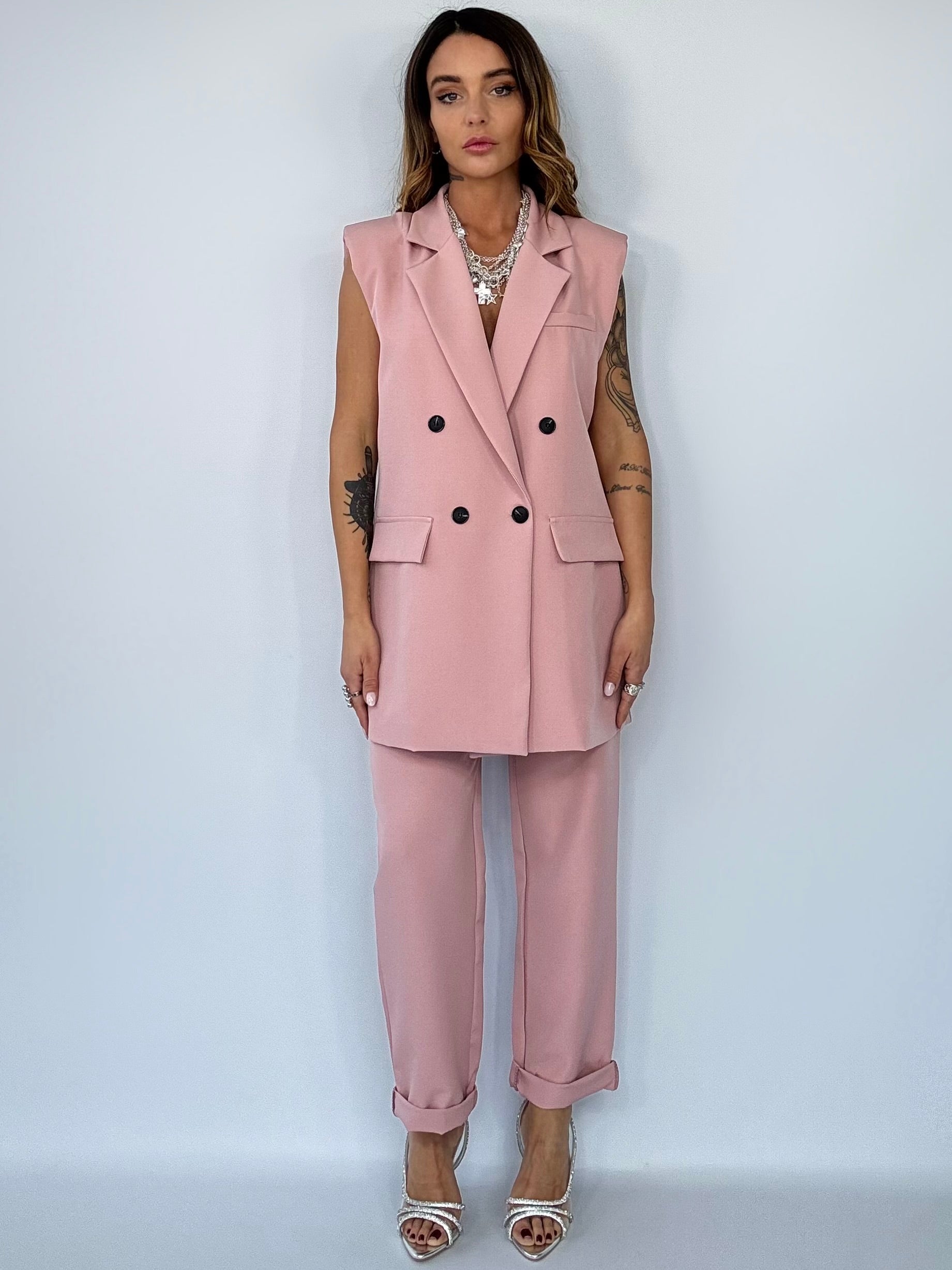 ROSELLE – Veste Légère et Pantalon Plissé pour une Élégance Sans Effort