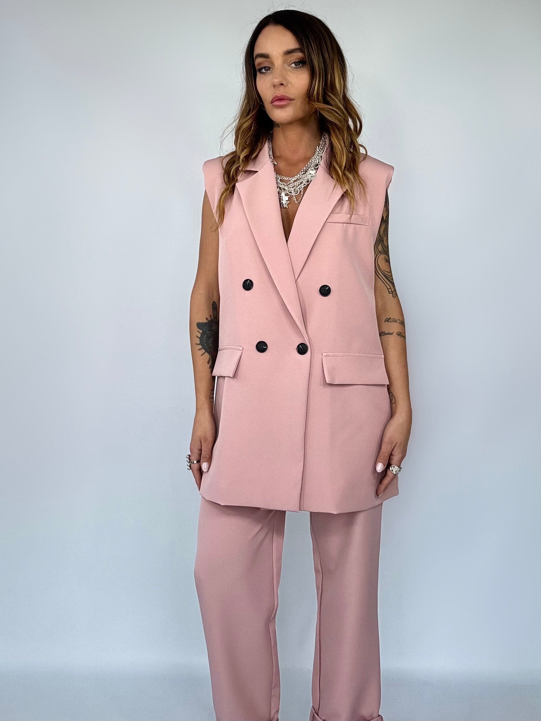 ROSELLE – Veste Légère et Pantalon Plissé pour une Élégance Sans Effort