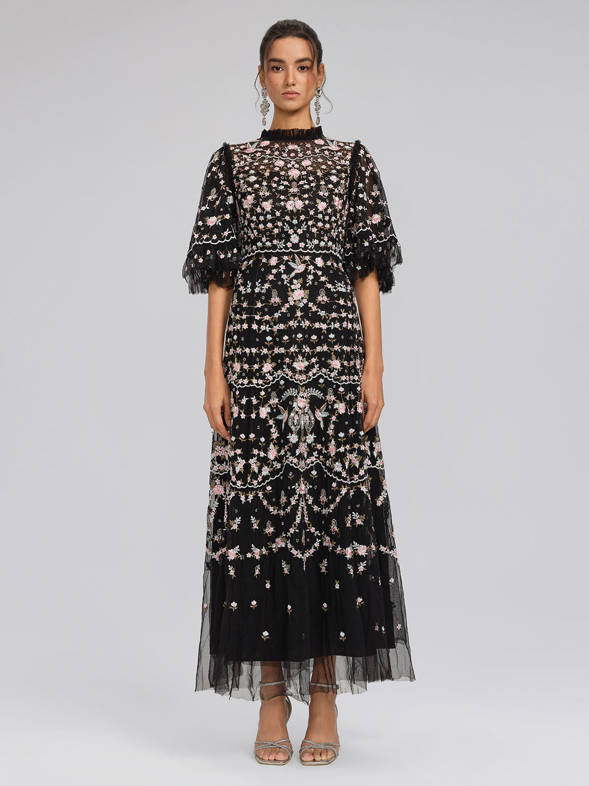 Robe en tulle brodée florale à volants VIOLETTE
