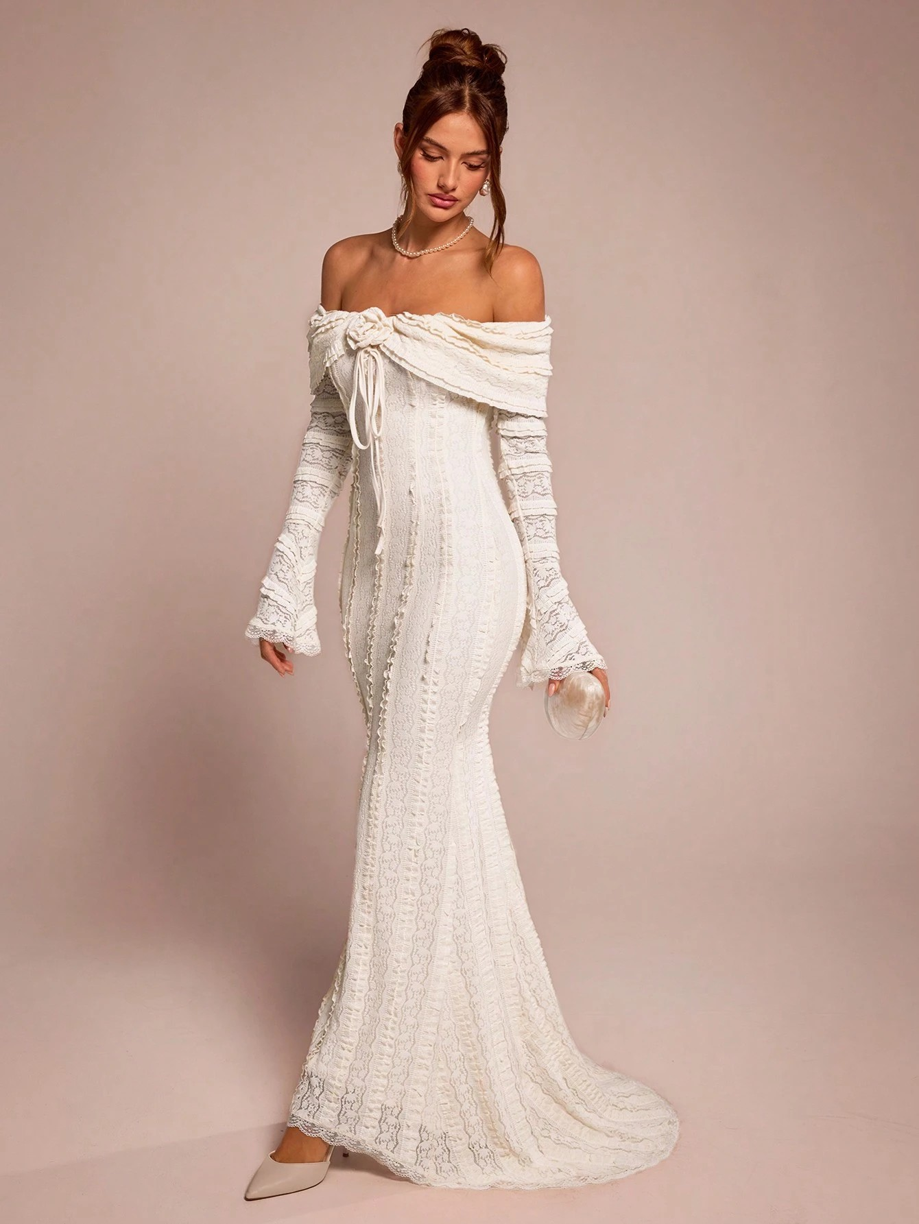 Robe Élégante Épaules Dénudées Ivoren Muze