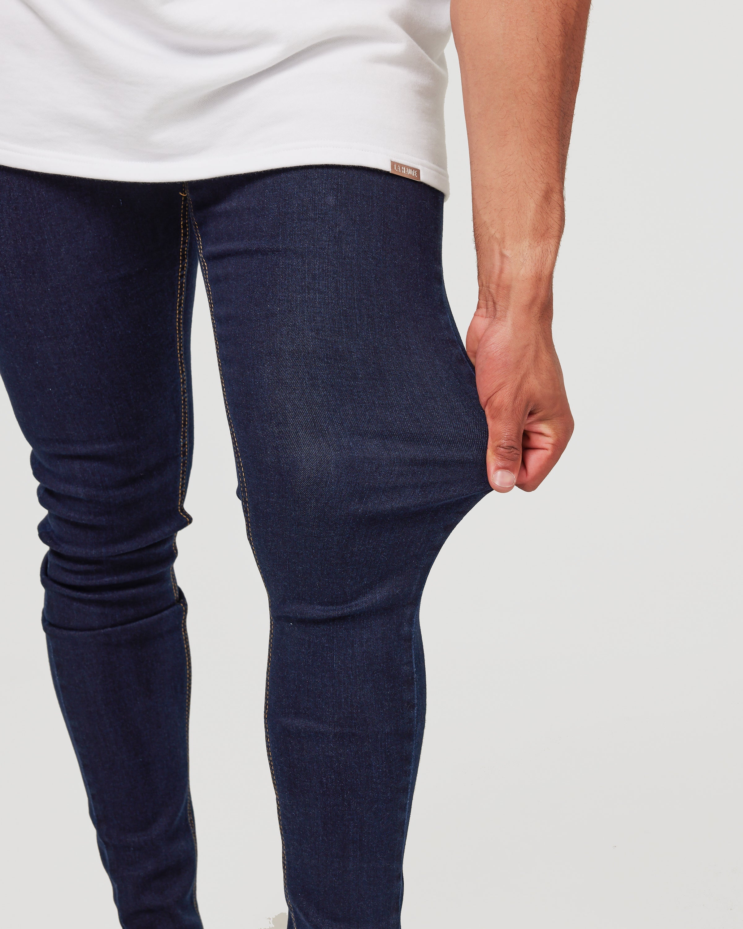 Jean skinny bleu indigo – coupe moderne et élancée pour un style au quotidien