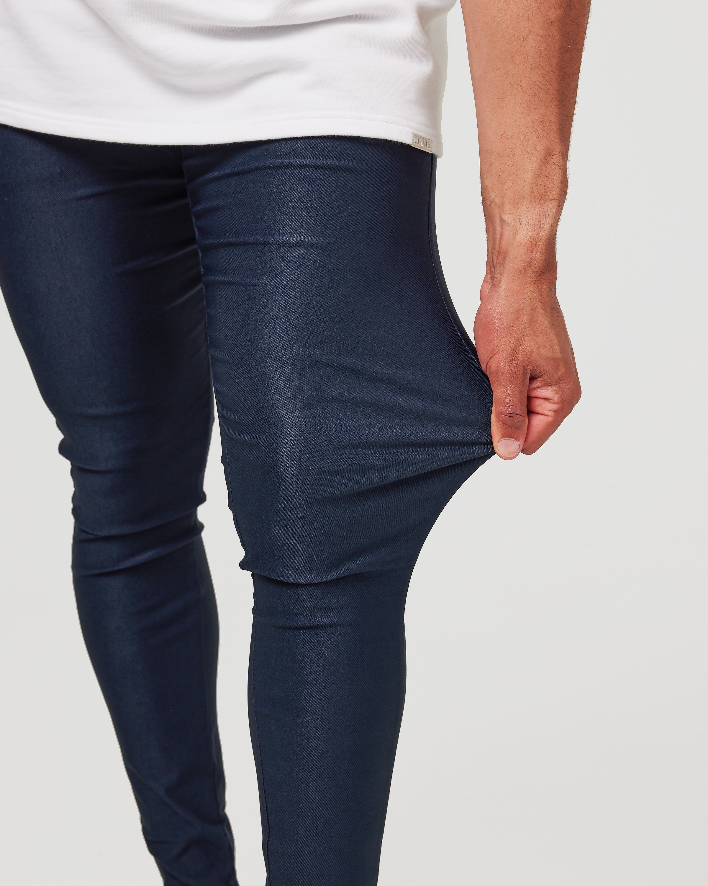 Pantalon chino bleu marine à coupe slim