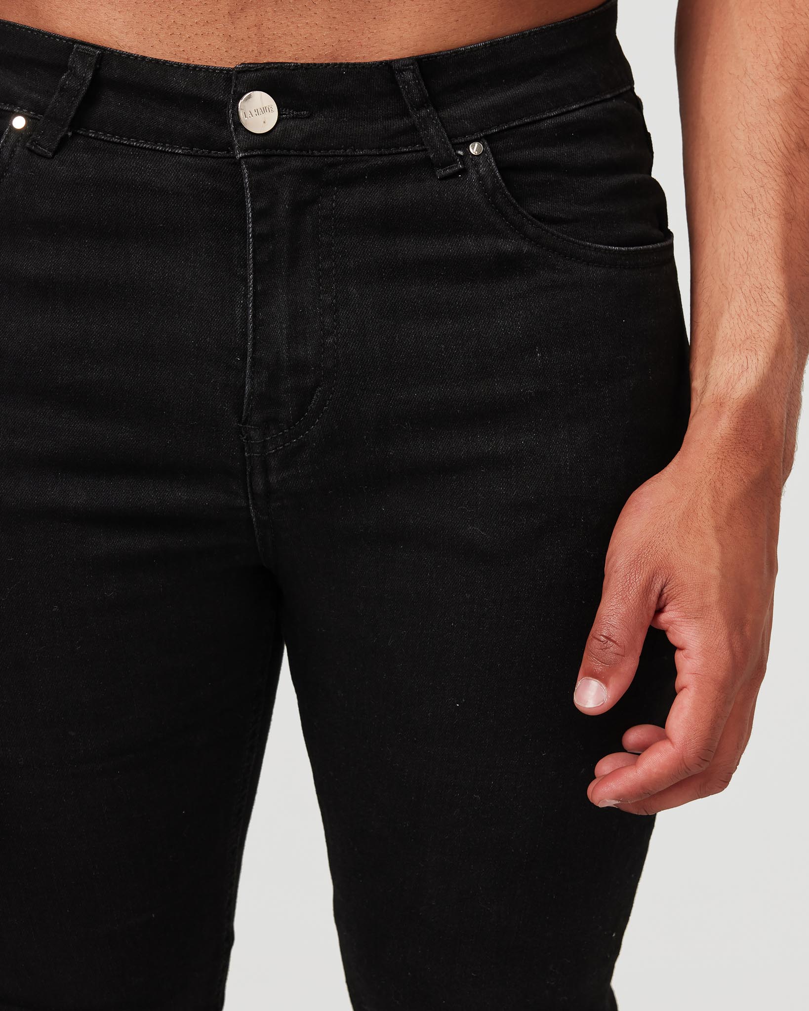 Jean skinny noir déchiré au genou - coupe slim