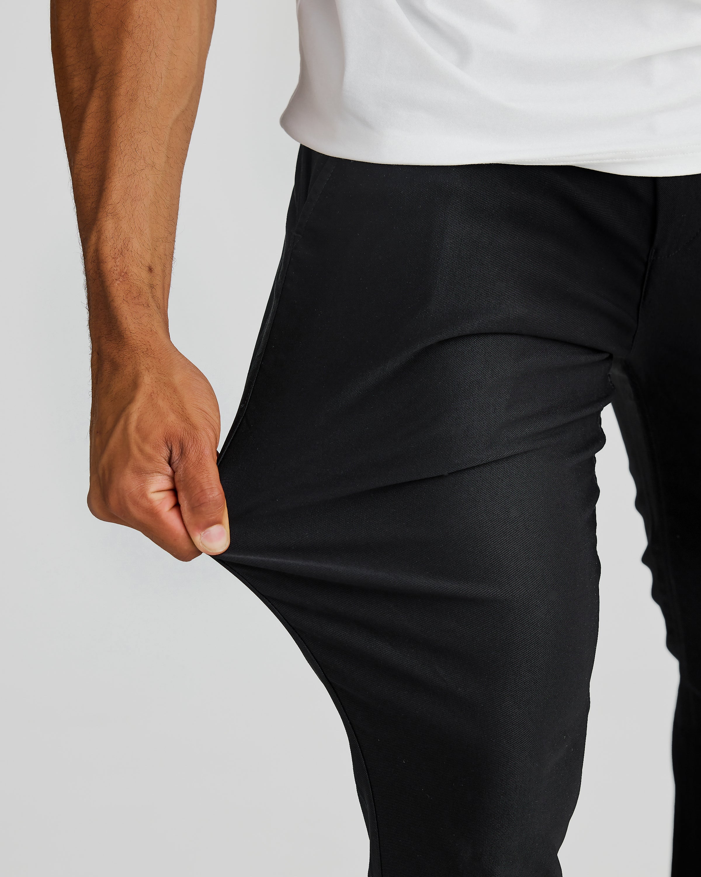 Chinos noirs à coupe slim