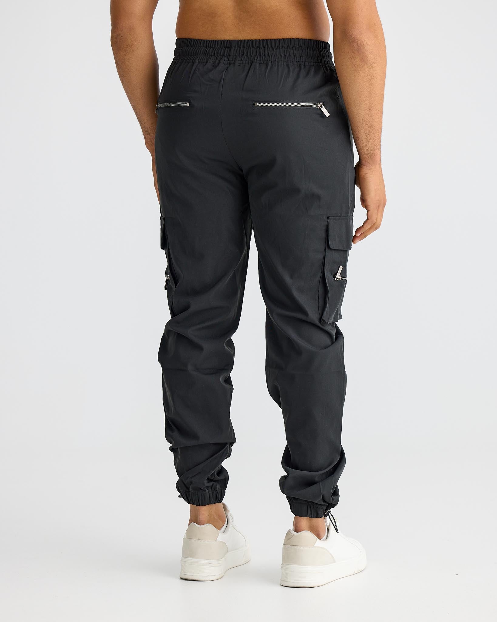 Pantalon cargo noir épuré 2.0