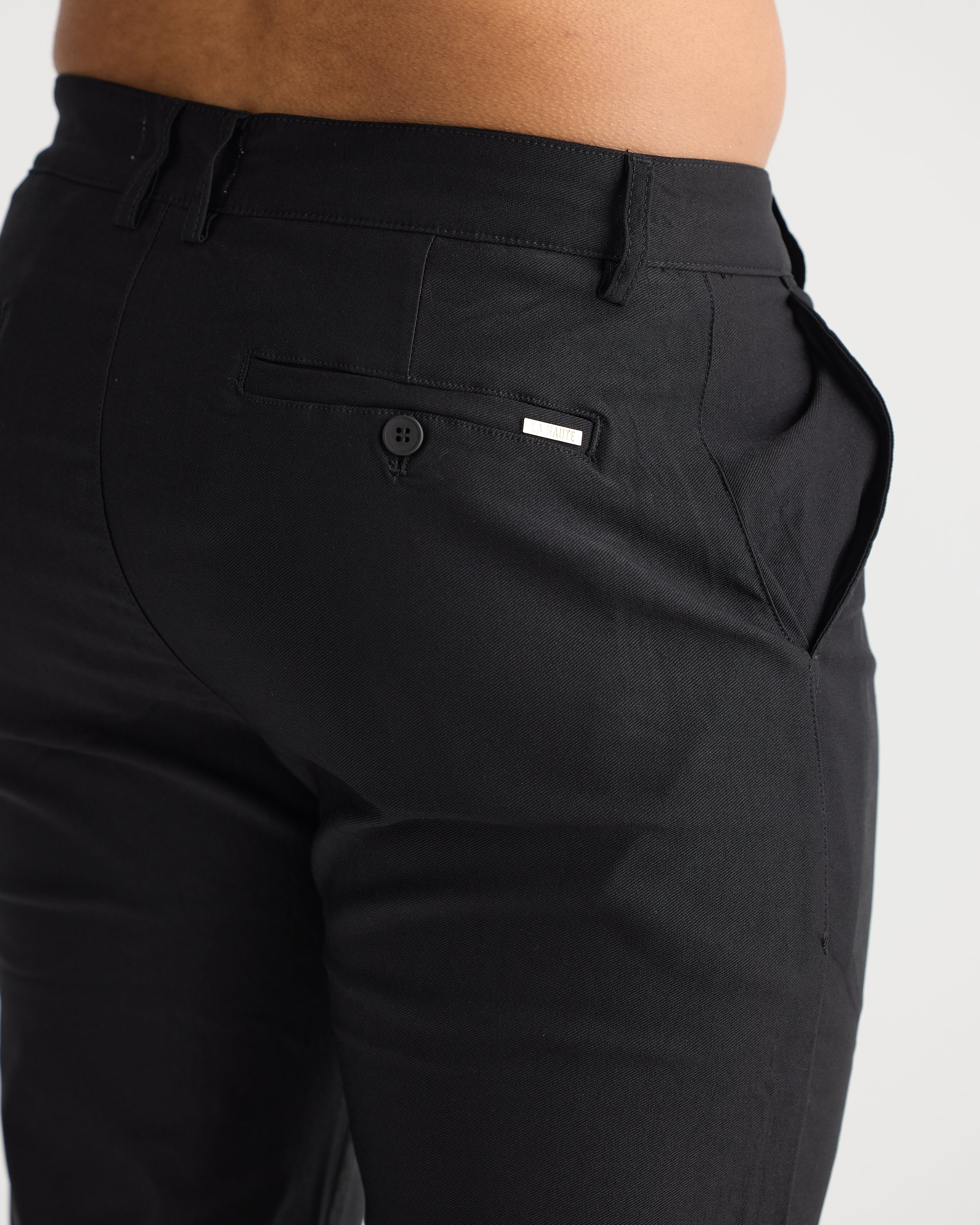 Chinos noirs à coupe décontractée