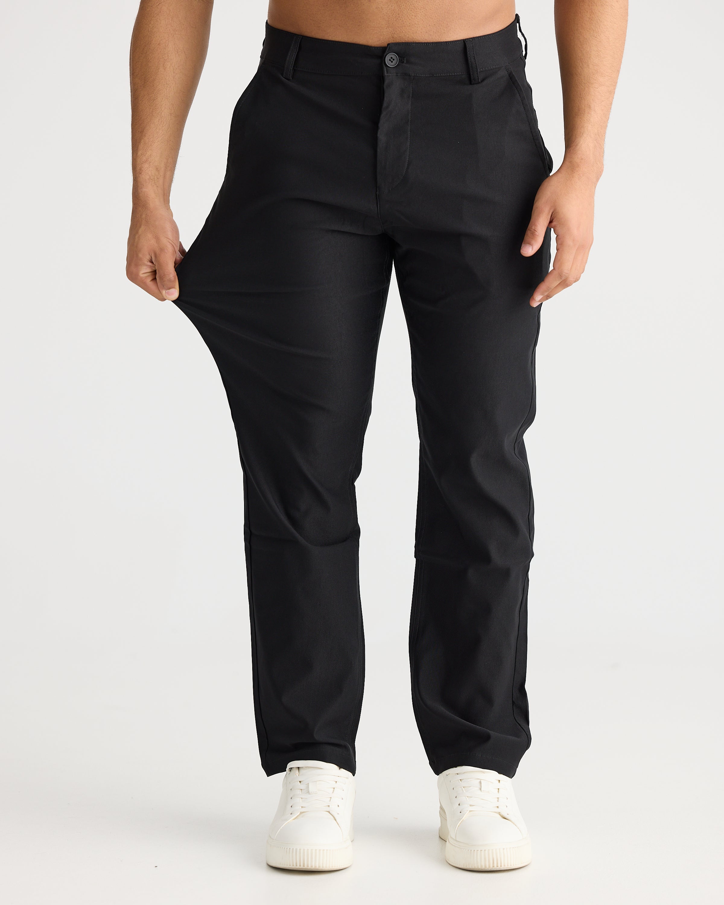 Chinos noirs à coupe décontractée