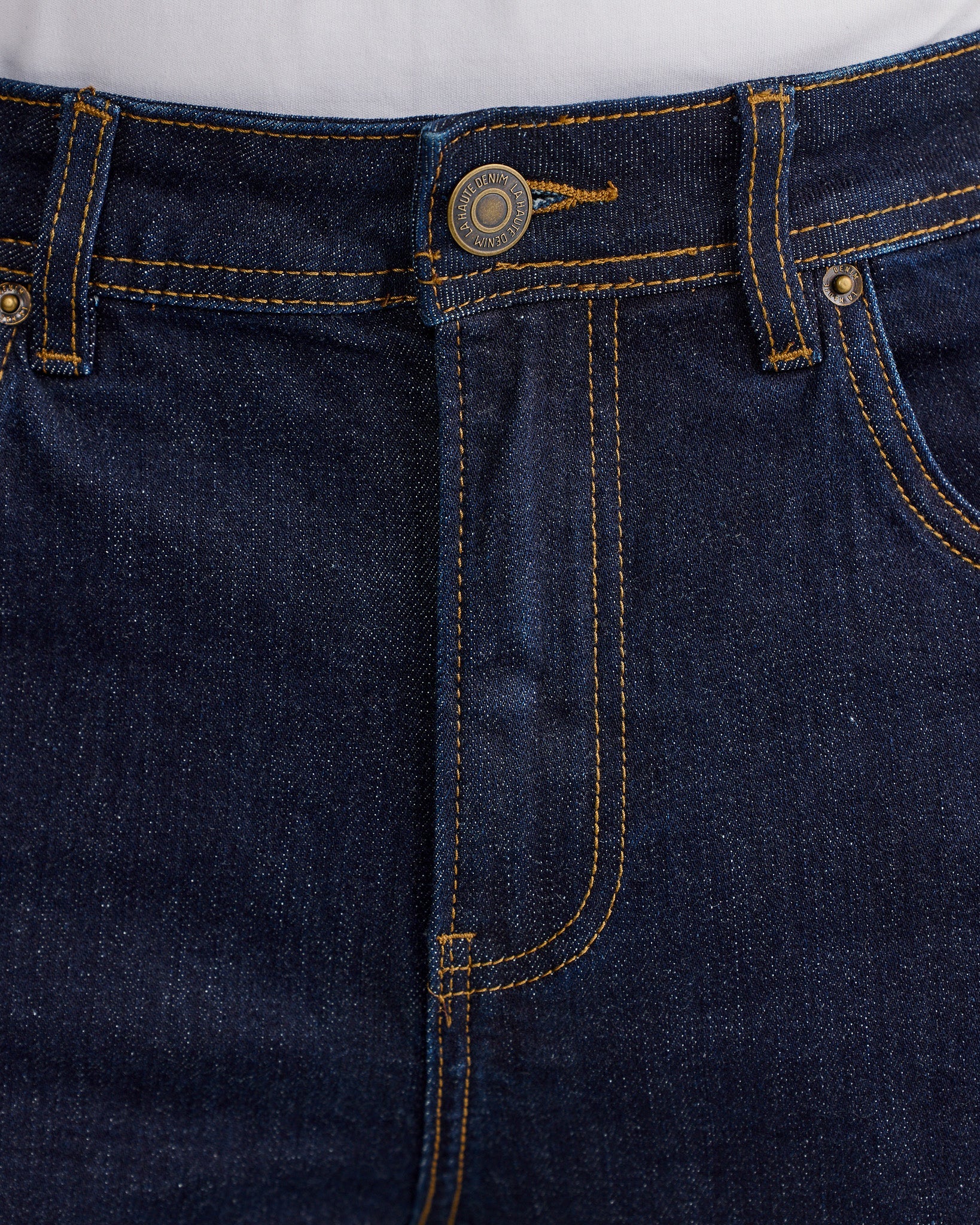 Jean indigo à coupe décontractée