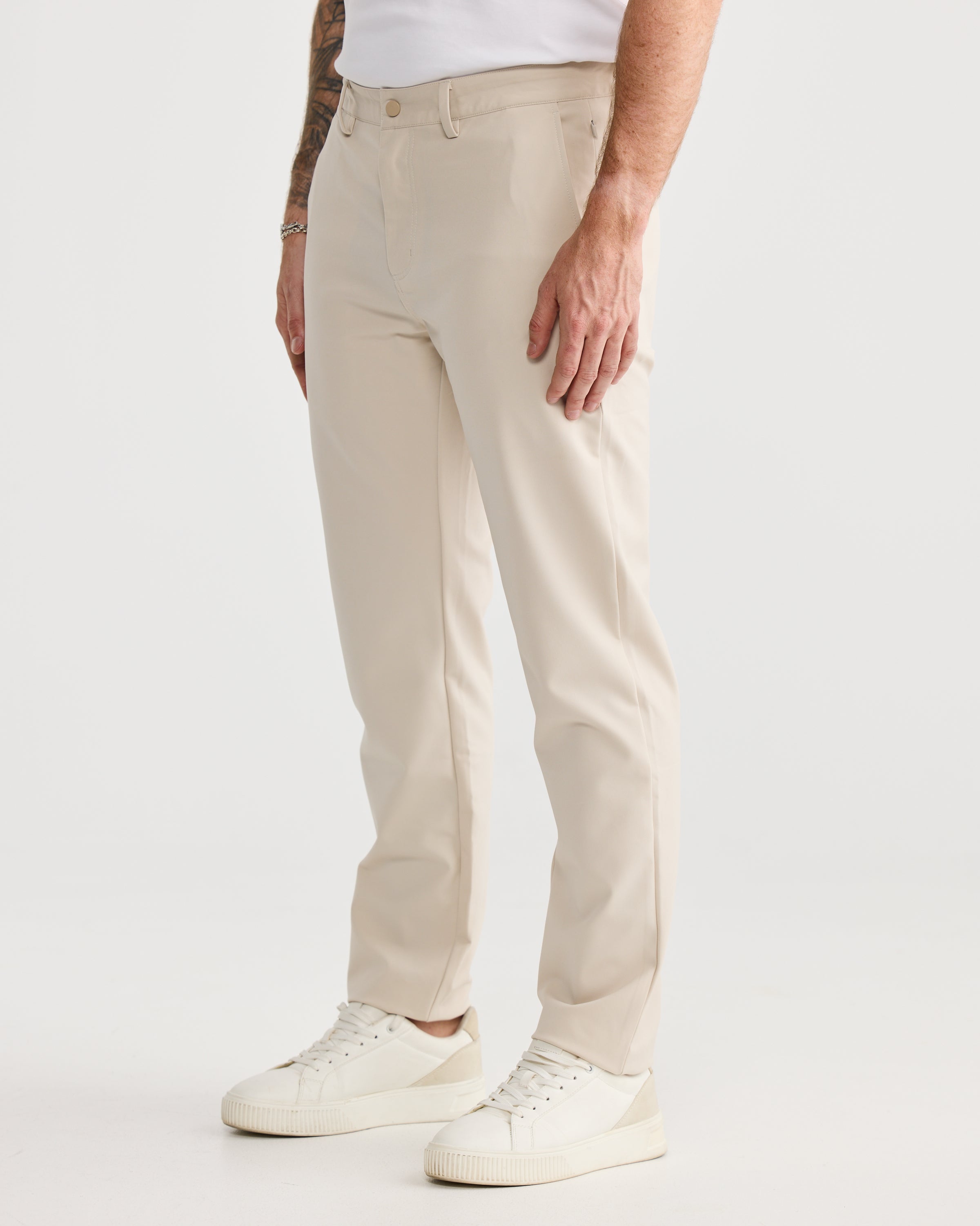 Pantalon de voyage couleur sable