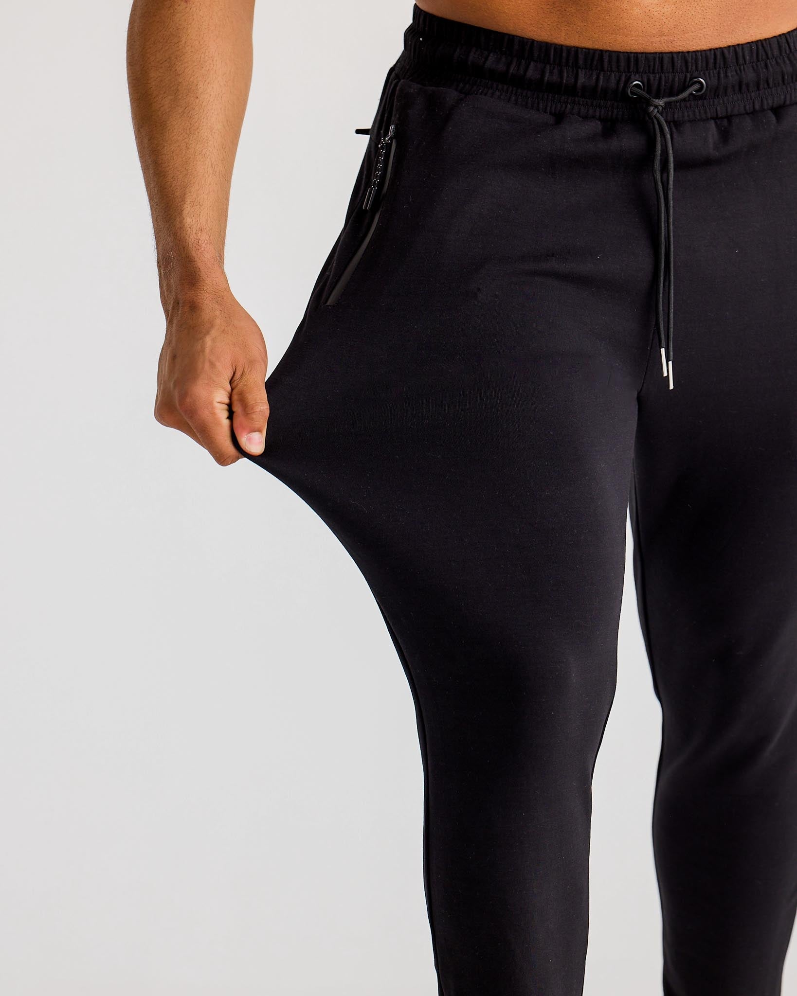 Noir Pantalons de jogging tech - Joggers axés sur la performance