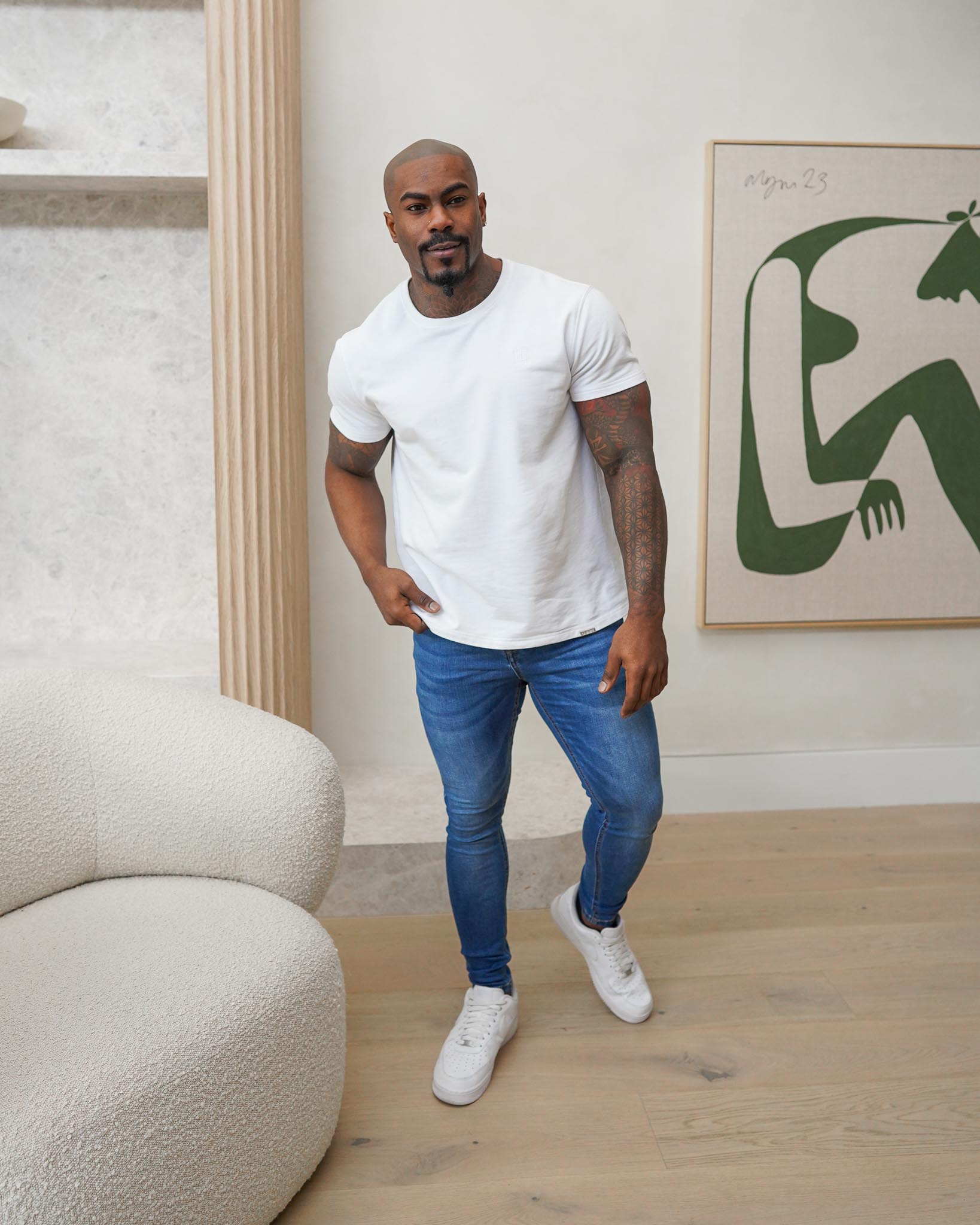 Jean bleu foncé, coupe skinny - Silhouette élégante et moderne