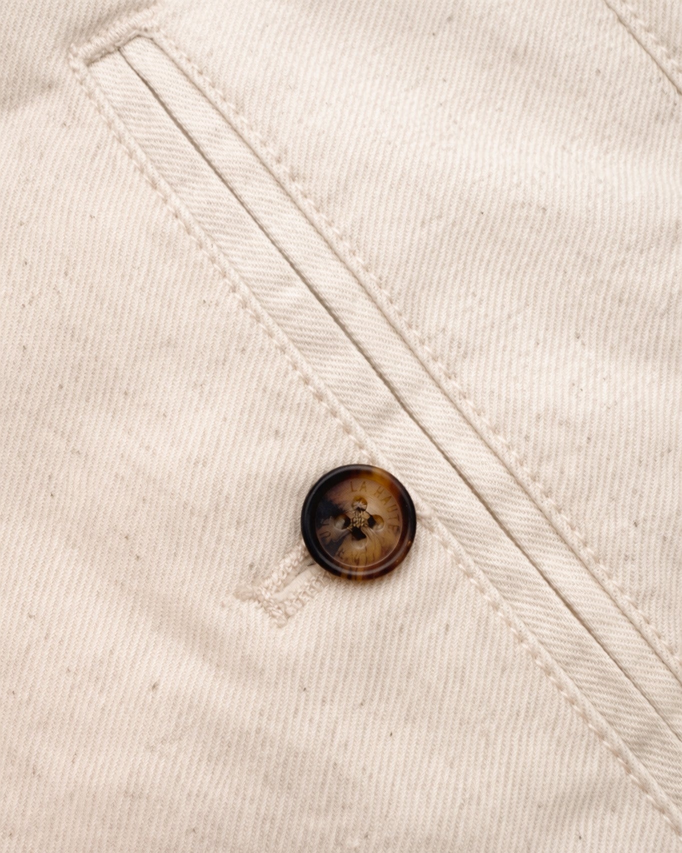 Shorts en lin léger couleur sable