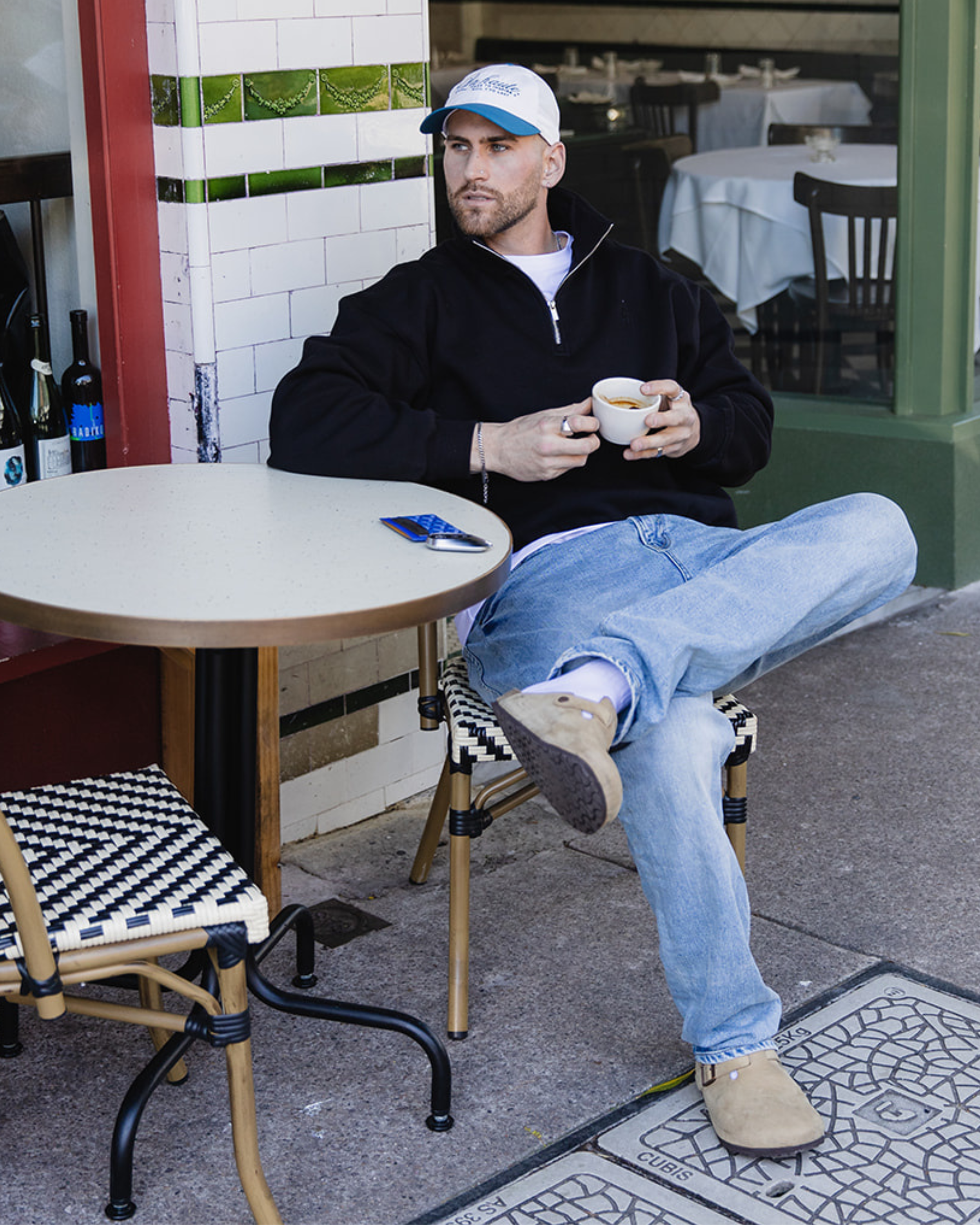 Jean bleu vintage intemporel à coupe décontractée