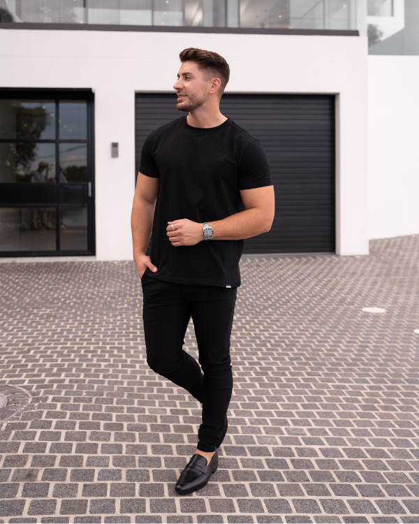 Jeans noirs en spray - Denim élégant et sans effort en quelques secondes