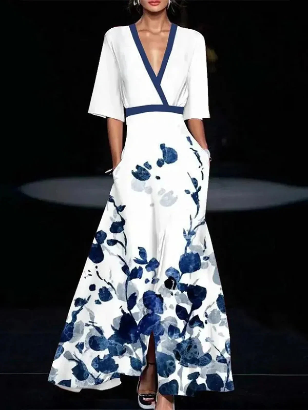 MIROA – Élégance Sans Effort dans une Robe à Manches Courtes