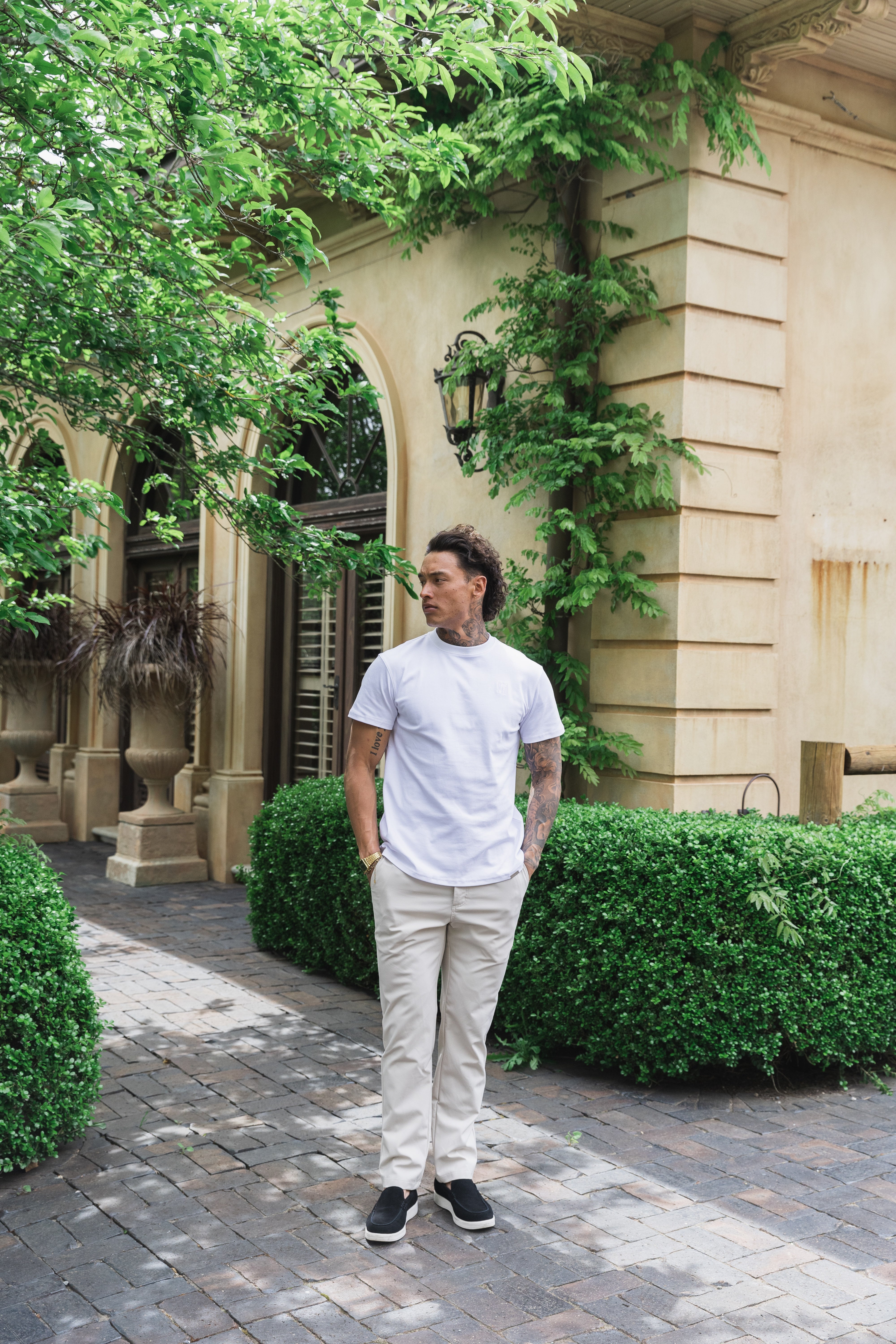 Pantalon de voyage couleur sable