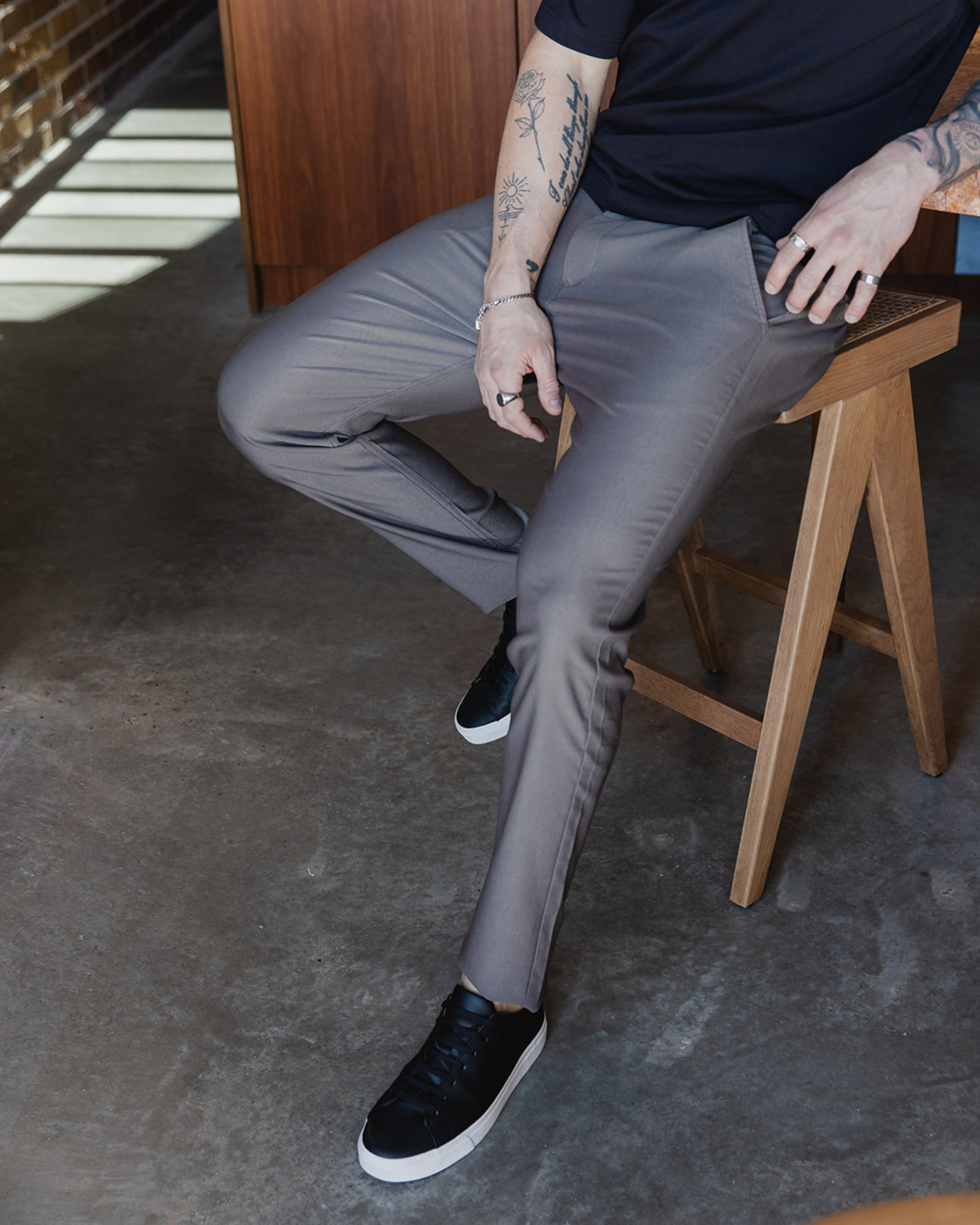 Chinos taupe à coupe slim