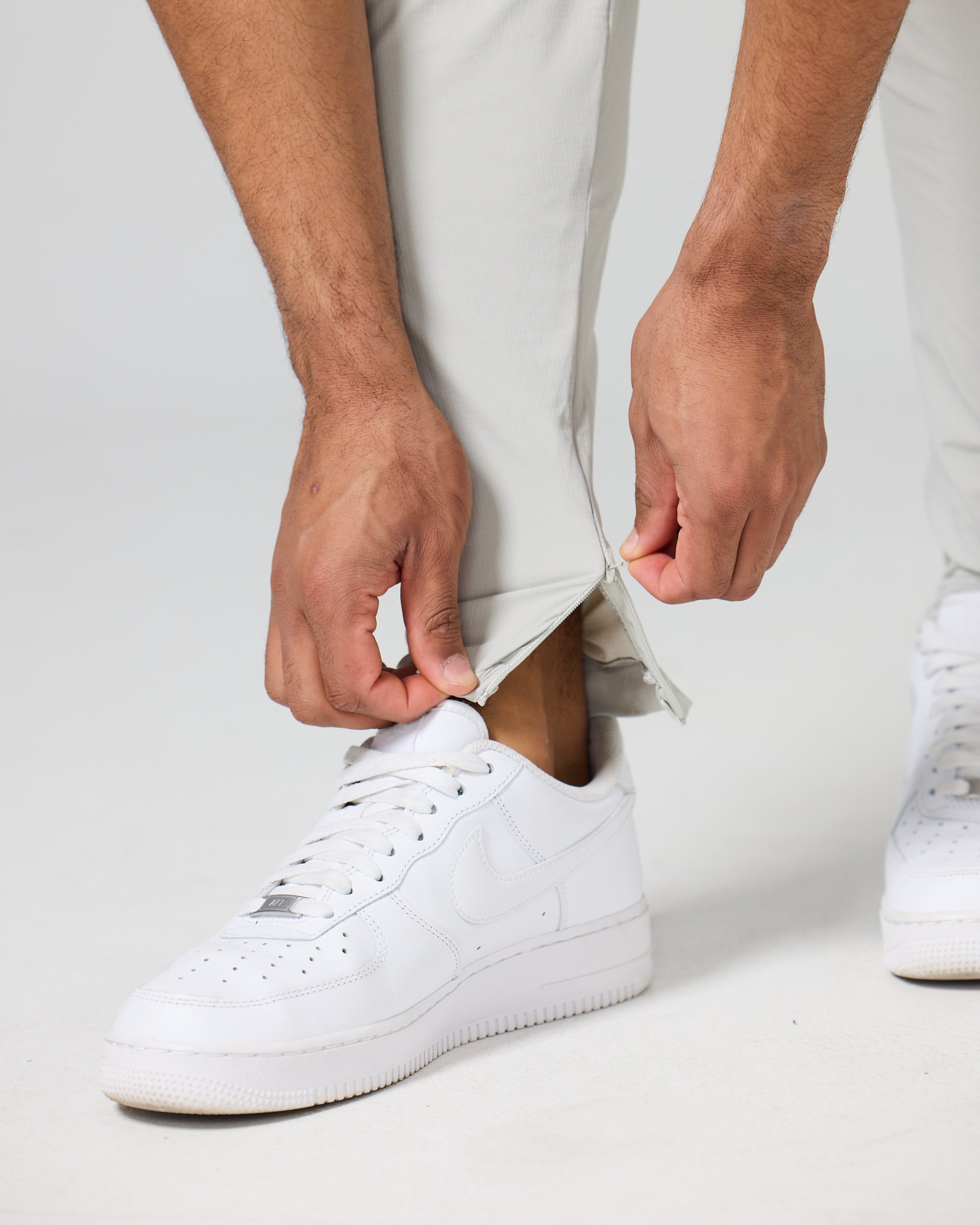 Pantalon jogger cargo pierre - durable et confortable, avec poches pratiques.