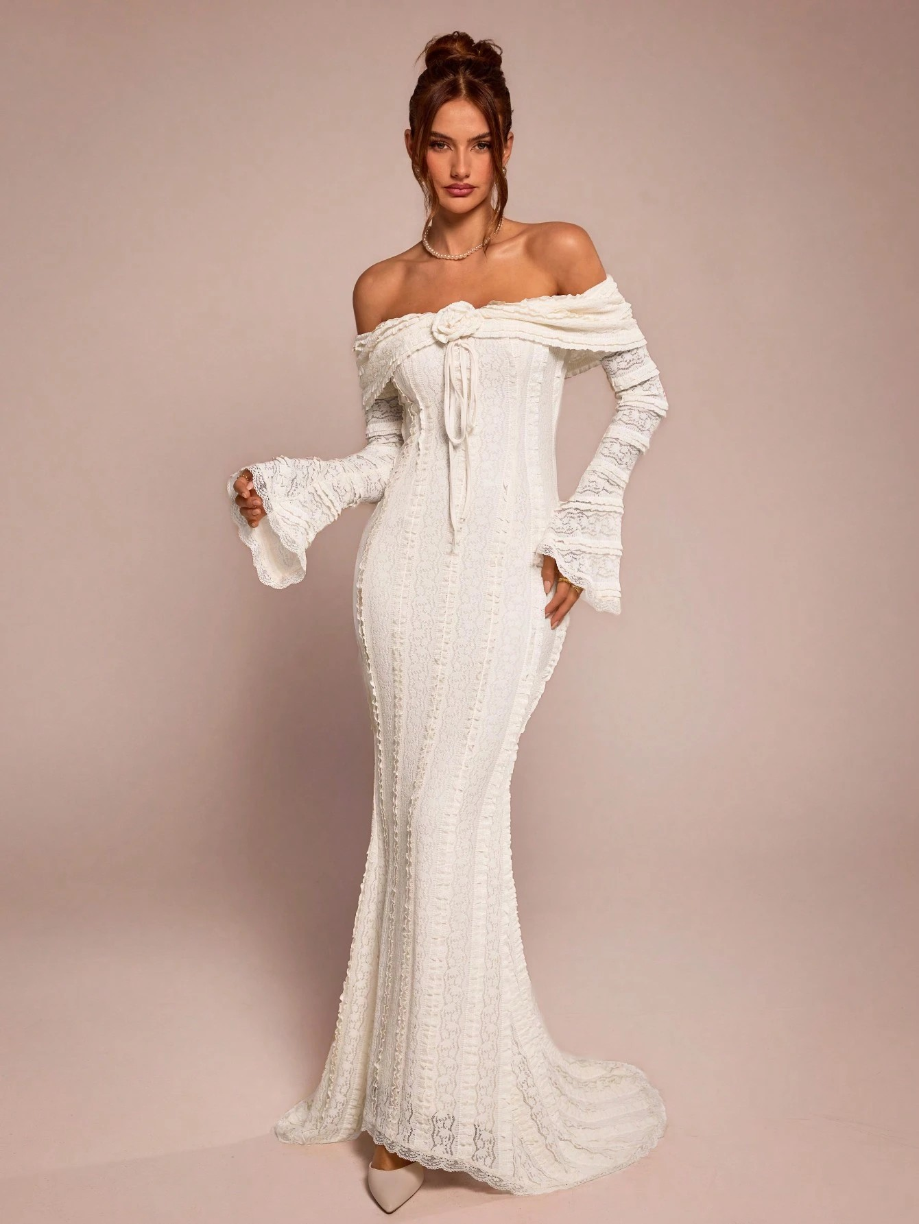 Robe Élégante Épaules Dénudées Ivoren Muze