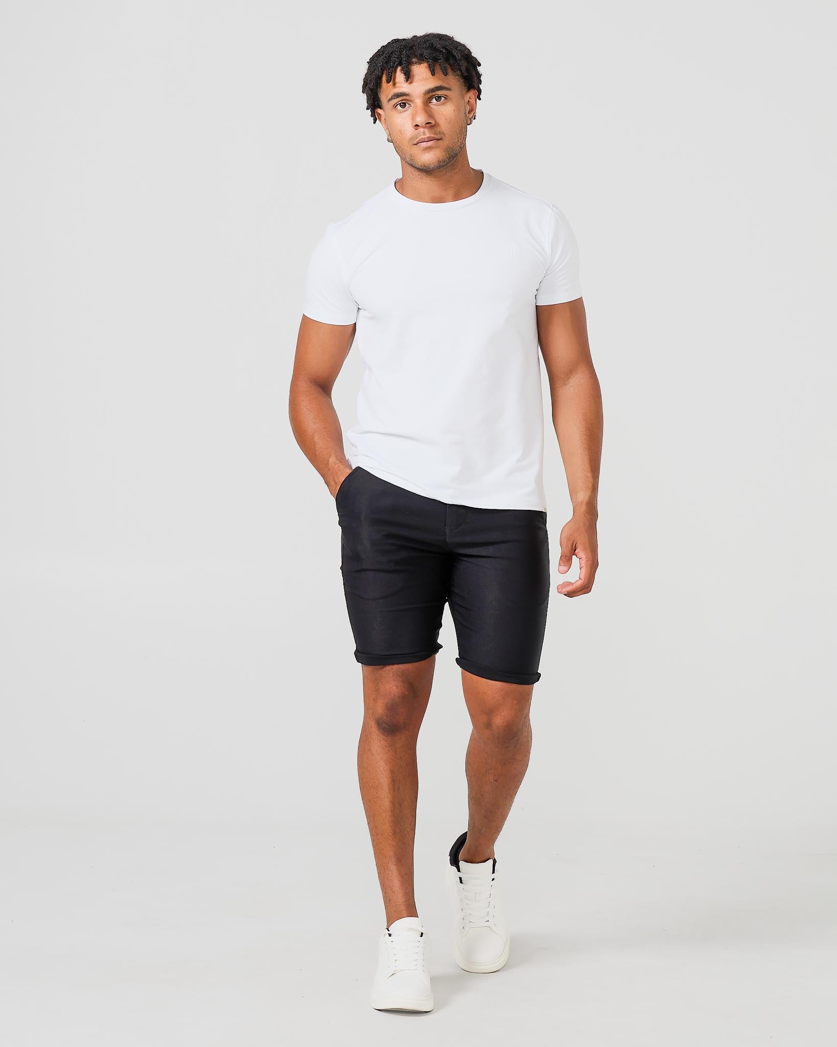 Shorts chinos noirs en stretch - Confortables et flexibles pour un usage quotidien