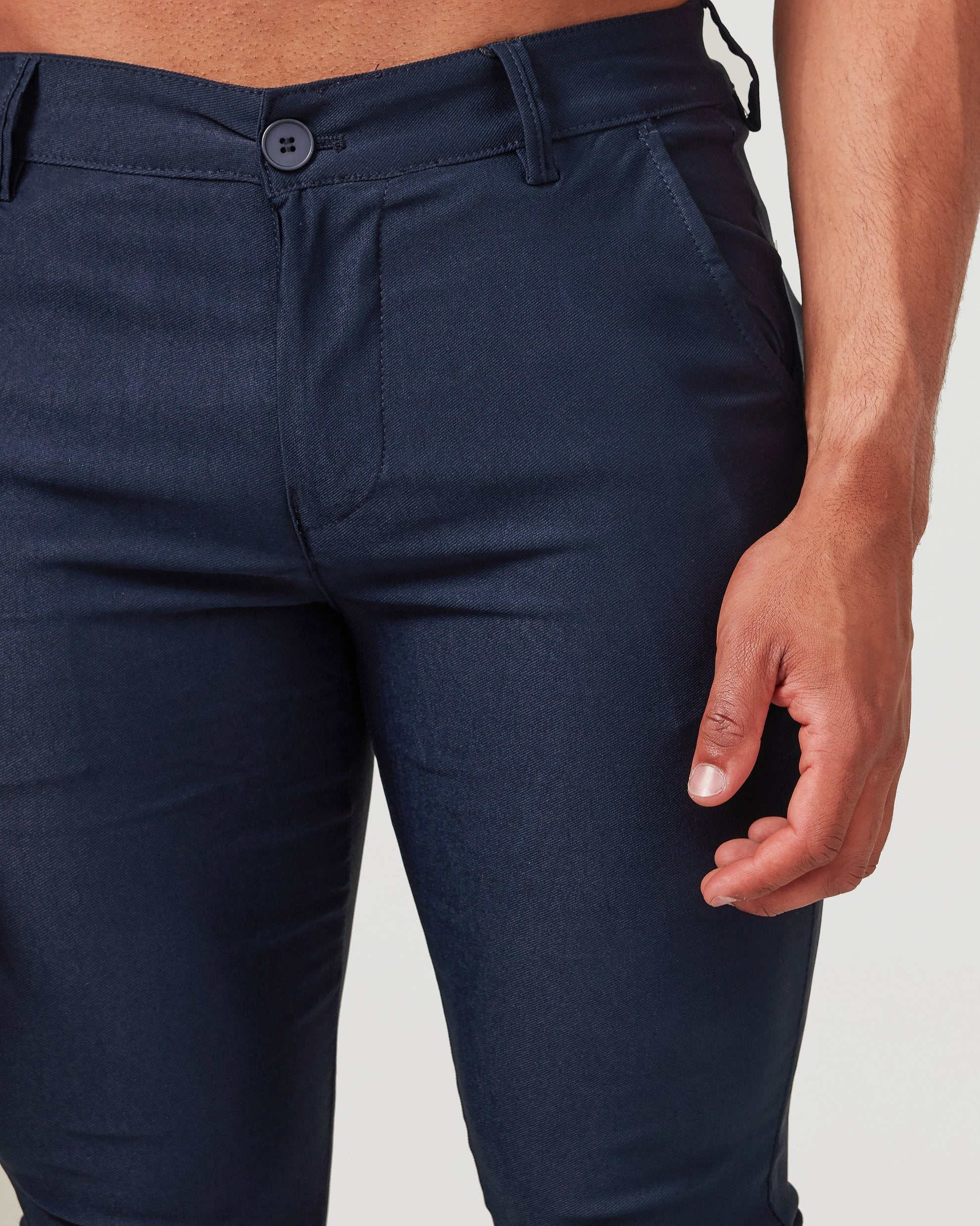 Pantalon chino bleu marine à coupe slim