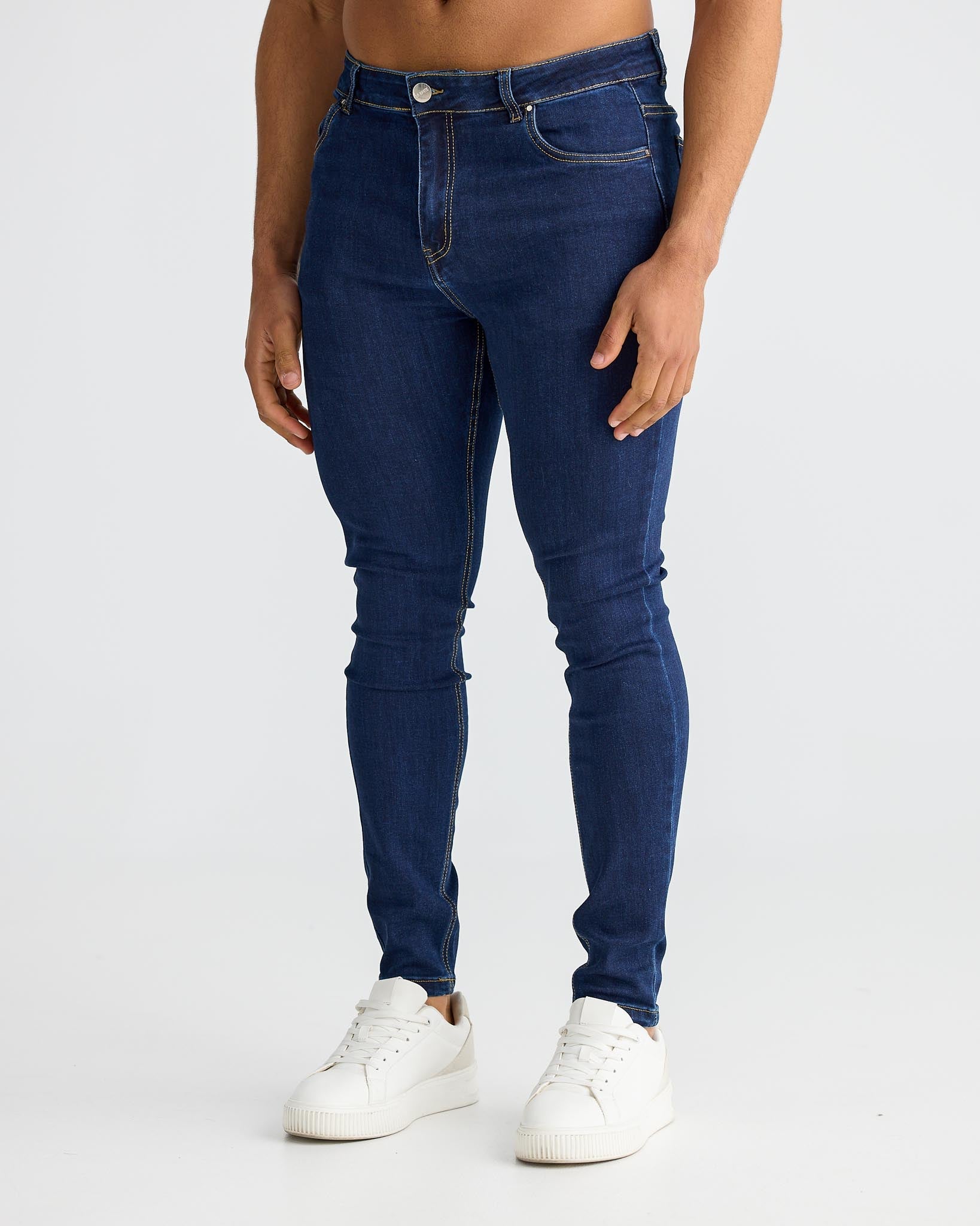 Jean skinny bleu indigo – coupe moderne et élancée pour un style au quotidien