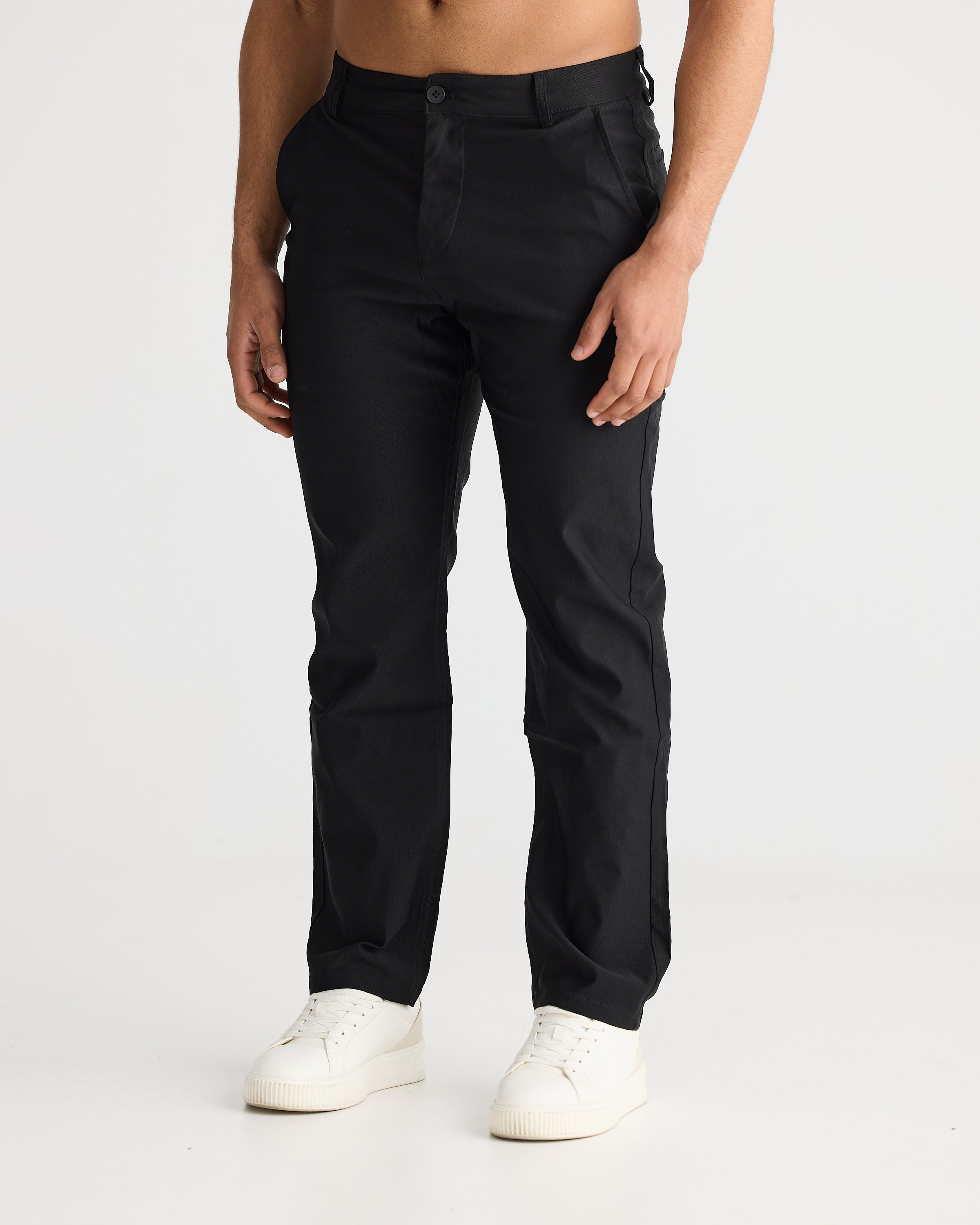 Chinos noirs à coupe décontractée