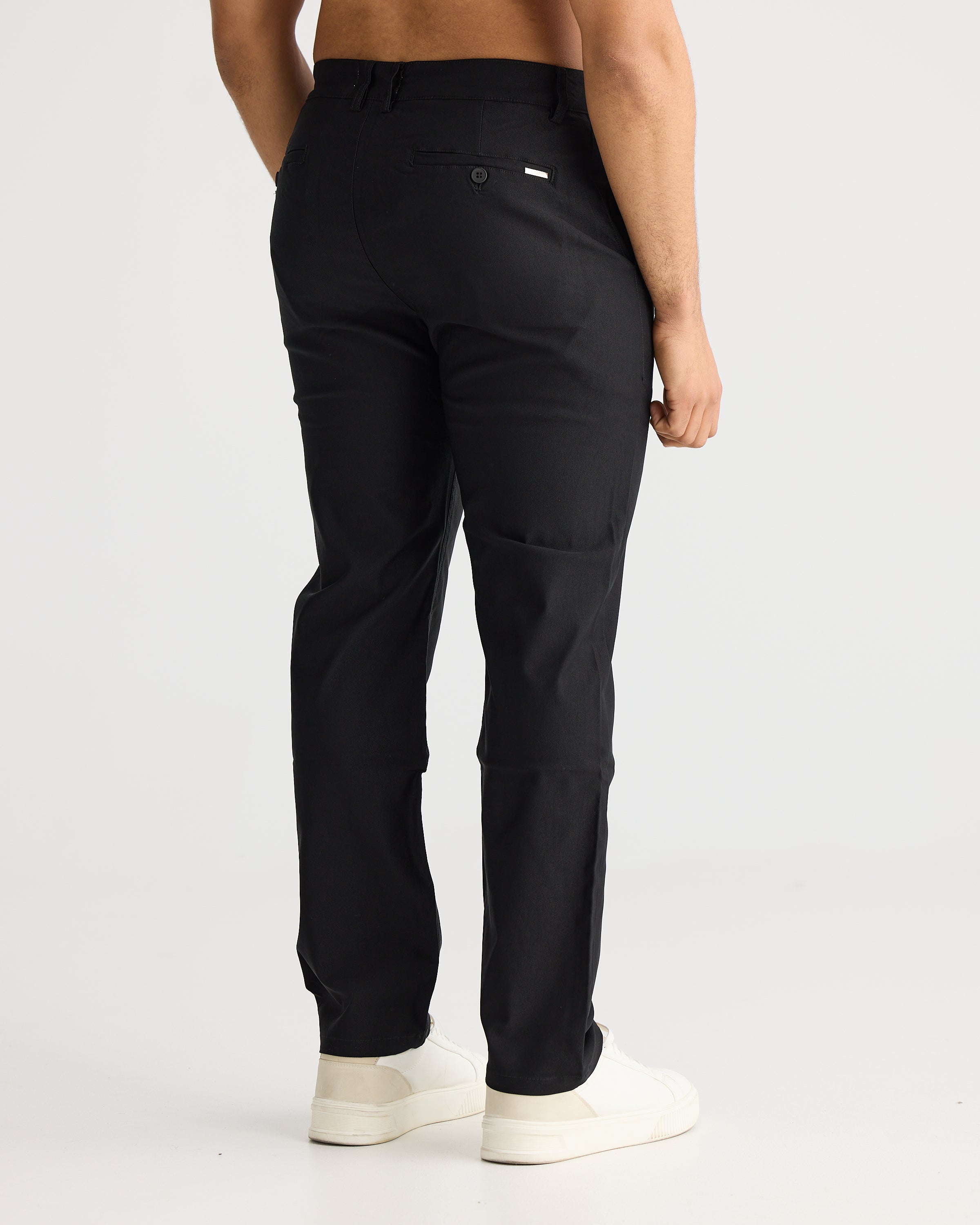 Chinos noirs à coupe décontractée