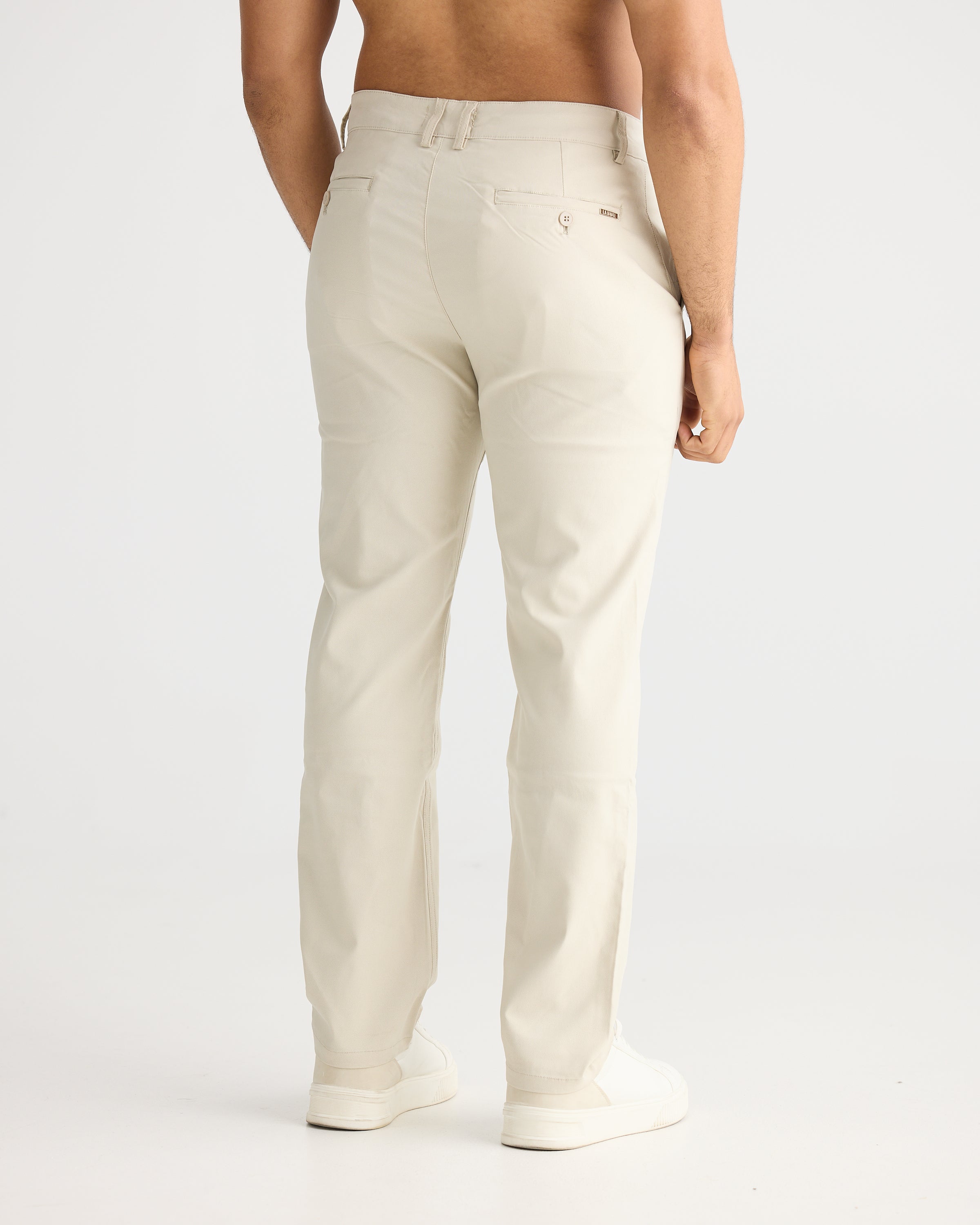 Pantalon chino à coupe décontractée couleur sable