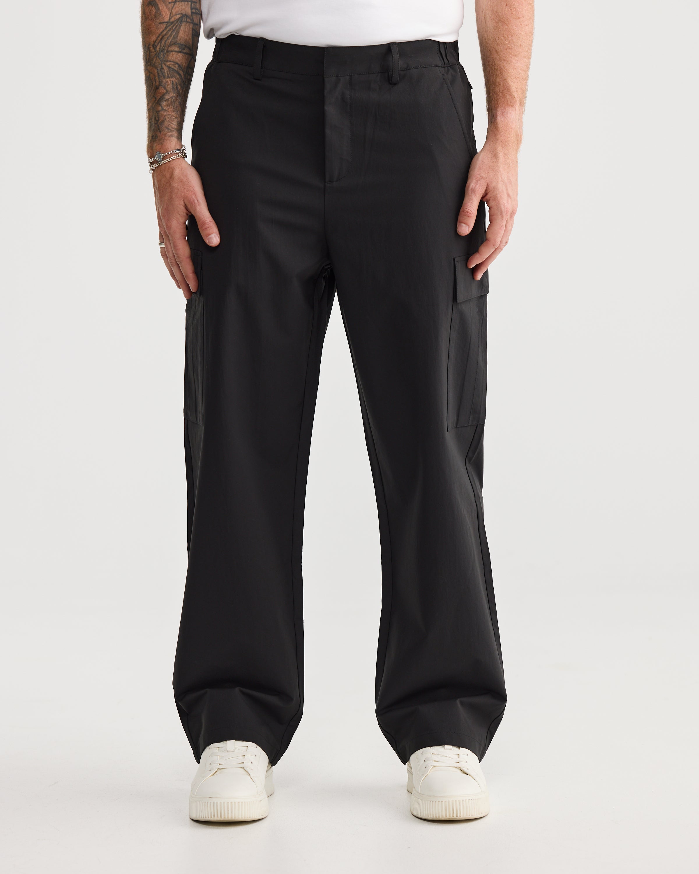 Pantalon cargo noir à coupe ample