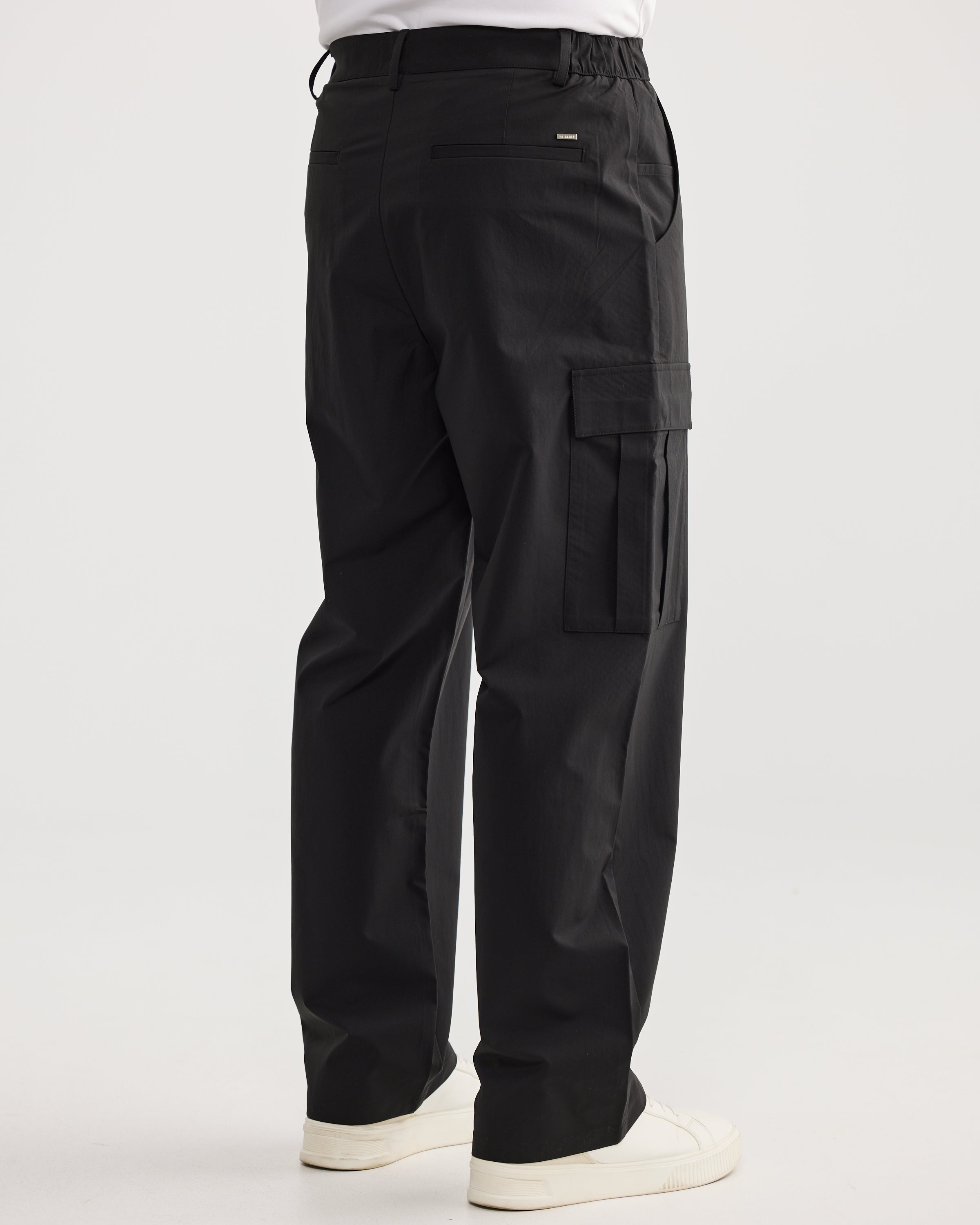 Pantalon cargo noir à coupe ample
