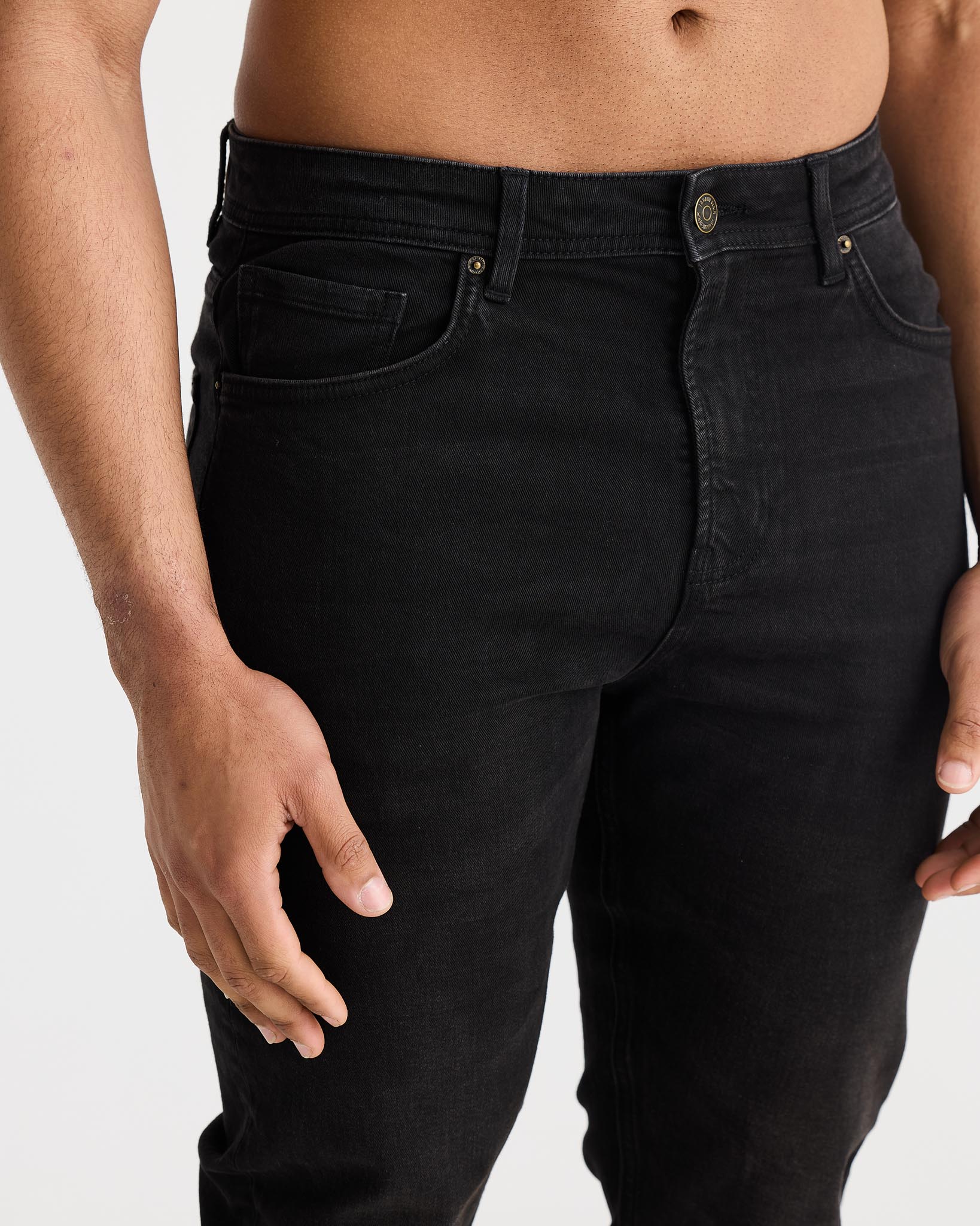Jean noir à coupe slim d'inspiration vintage
