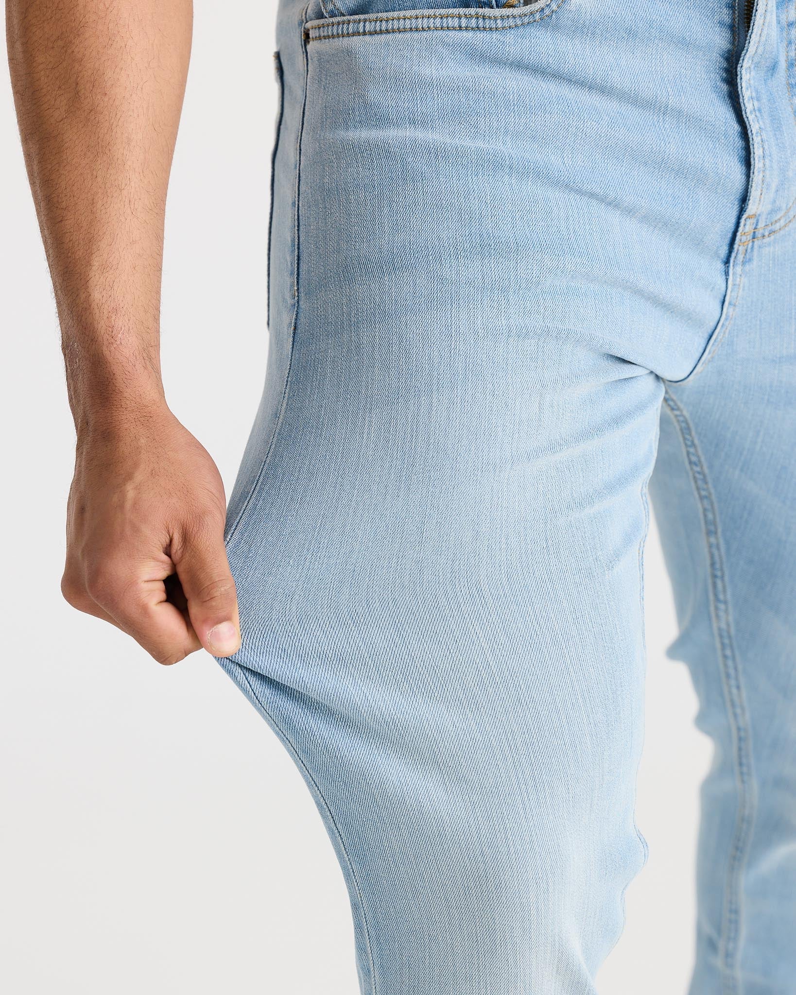 Jeans slim bleu clair - Denim élégant et moderne pour un usage quotidien